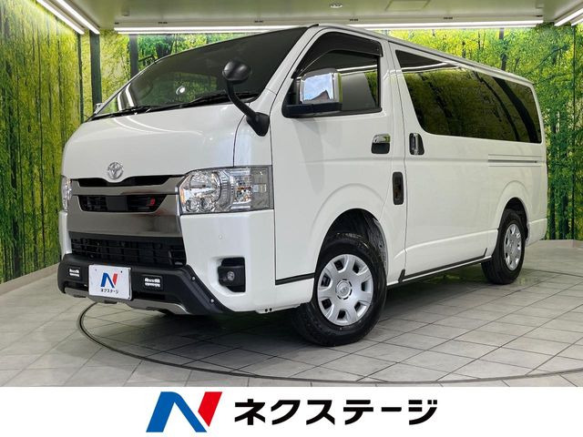 ハイエースバン