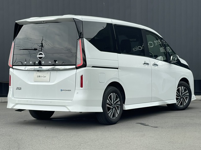 セレナ1.4 e-POWER ハイウェイスターV