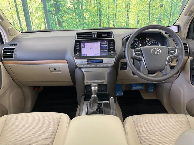 ランドクルーザープラド2.7 TX Lパッケージ マットブラック エディション 4WD