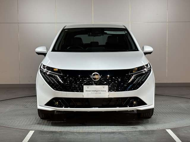 ノートオーラ1.2 G FOUR 4WD