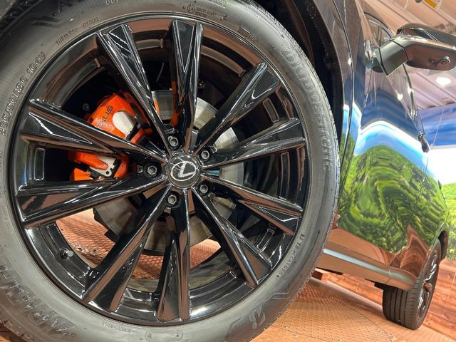 �y����20�C���`�A���~�z�C�[���z�O�ςɃ}�b�`���������A���~�z�C�[���𑕒����Ă���܂��B�e��ЊO�A���~�z�C�[����A�X�^�b�h���X�^�C�����戵�����Ă���܂��B���񂲑��k����������