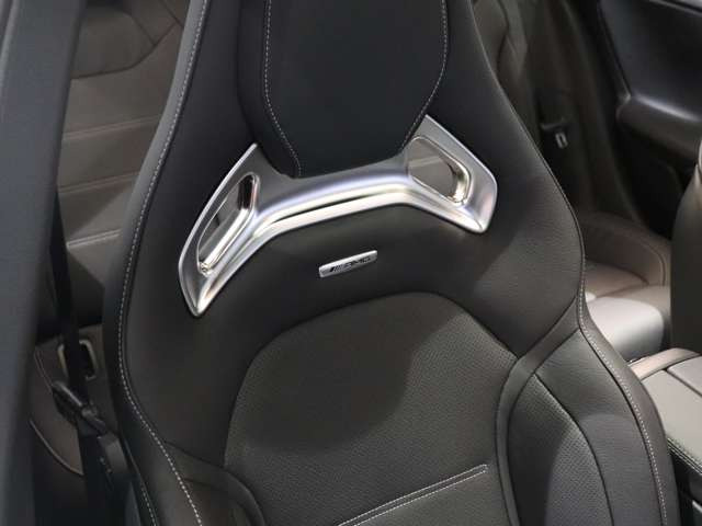 AクラスAMG A45 S 4マチックプラス 4WD
