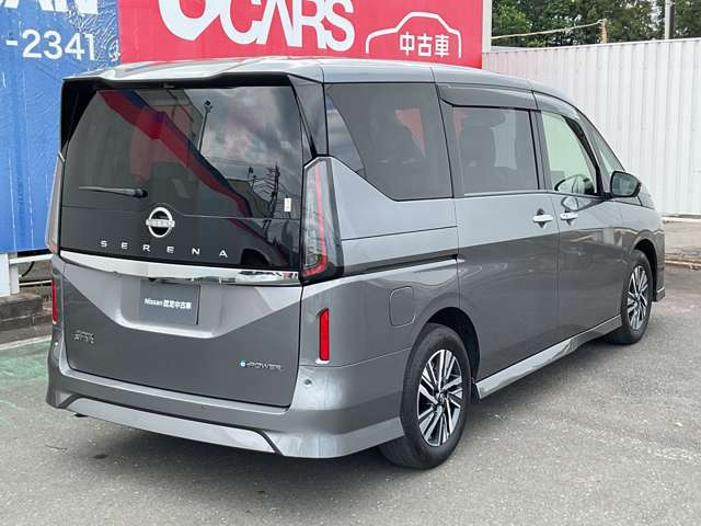 セレナ1.4 e-POWER ハイウェイスターV