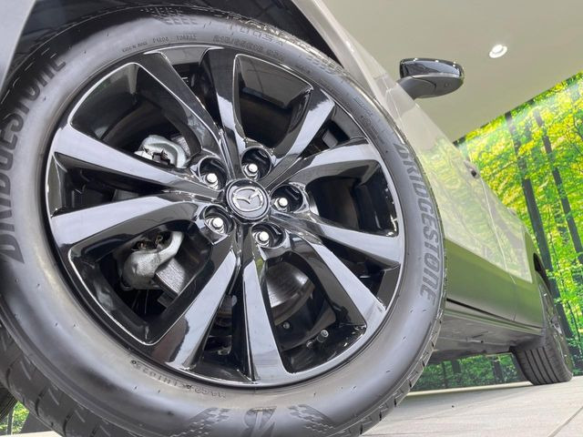 �y����18�C���`�A���~�z�C�[���z�O�ςɃ}�b�`���������A���~�z�C�[���𑕒����Ă���܂��B�e��ЊO�A���~�z�C�[����A�X�^�b�h���X�^�C�����戵�����Ă���܂��B���񂲑��k����������