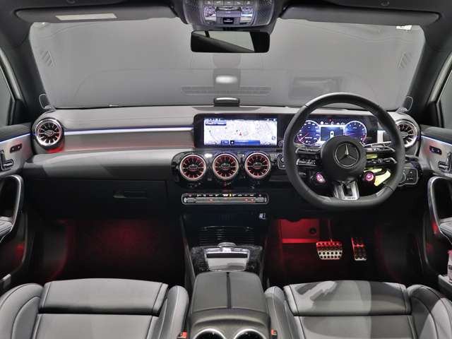 AクラスAMG A45 S 4マチックプラス 4WD