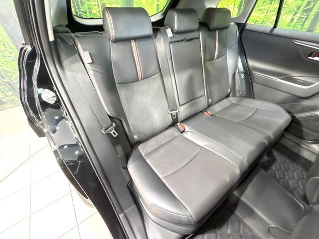�y���烌�U�[�V�[�g�z����̂ӂ���肪�e�ՂŃ����e�i���X�����ȒP�ȁA�@�\���ɗD��鍇����v���̗p�����㎿�ȃV�[�g�ł��B����S�n���悭�A���������ӂ��S�n�ǂ��ԓ���Ԃ����o���Ă���܂��B