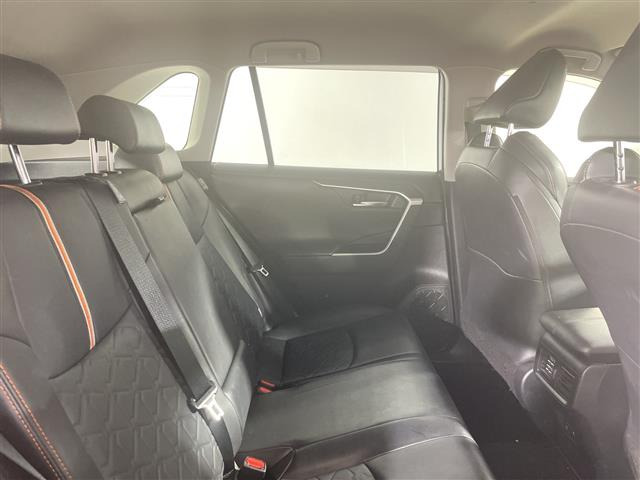 RAV42.0 アドベンチャー 4WD