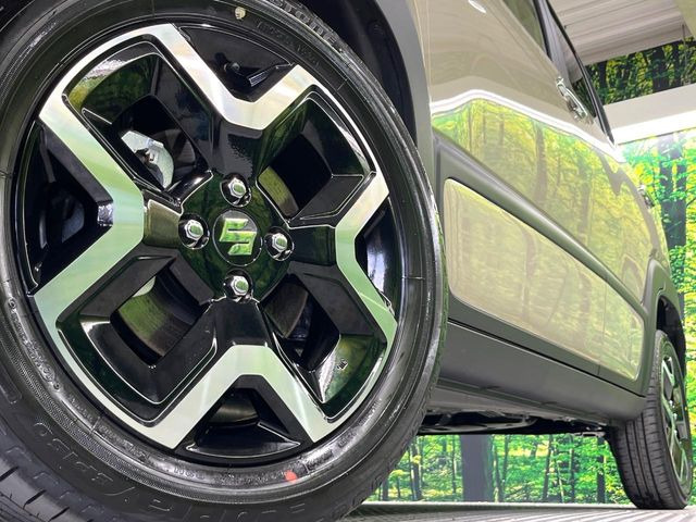 �y����16�C���`�A���~�z�C�[���z�O�ςɃ}�b�`���������A���~�z�C�[���𑕒����Ă���܂��B�e��ЊO�A���~�z�C�[����A�X�^�b�h���X�^�C�����戵�����Ă���܂��B���񂲑��k����������