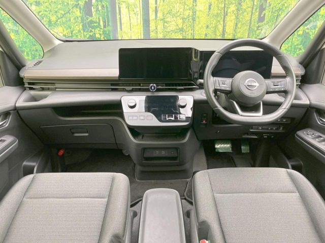 セレナ1.4 e-POWER ハイウェイスターV