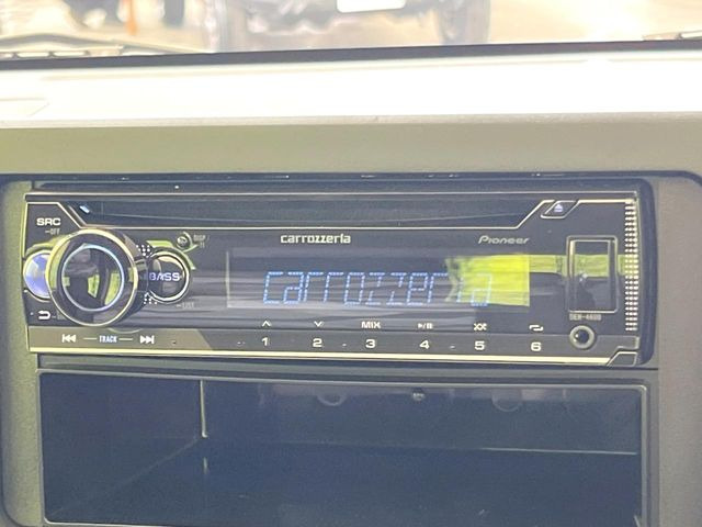 お好きな音楽を車内でお楽しみいただけます♪スピーカー交換・ウーハー追加などの音質向上や、最新ナビ・後席モニター等の取り付けも是非ご相談ください!