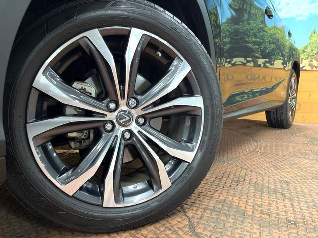 �y�����A���~�z�C�[���z�O�ςɃ}�b�`���������A���~�z�C�[���𑕒����Ă���܂��B�e��ЊO�A���~�z�C�[����A�X�^�b�h���X�^�C�����戵�����Ă���܂��B���񂲑��k����������