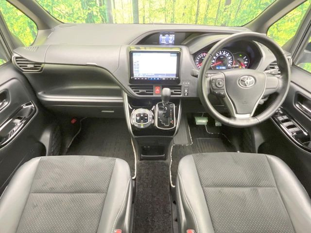ヴォクシー2.0 ZS 煌III