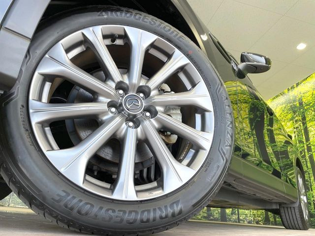 �y����20 �C���`�A���~�z�C�[���z�O�ςɃ}�b�`���������A���~�z�C�[���𑕒����Ă���܂��B�e��ЊO�A���~�z�C�[����A�X�^�b�h���X�^�C�����戵�����Ă���܂��B���񂲑��k����������