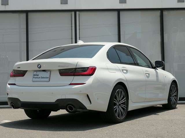 3シリーズセダン320d xドライブ Mスポーツ 4WD