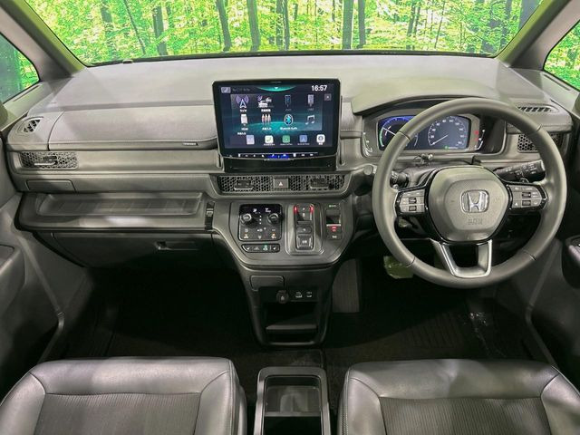 ステップワゴン2.0 e:HEV スパーダ