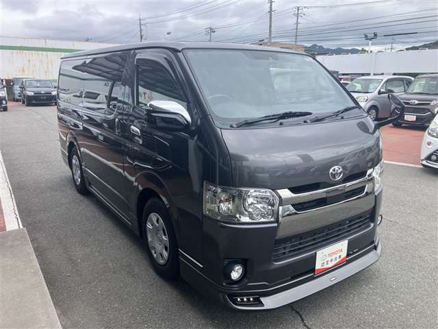 ハイエースバン