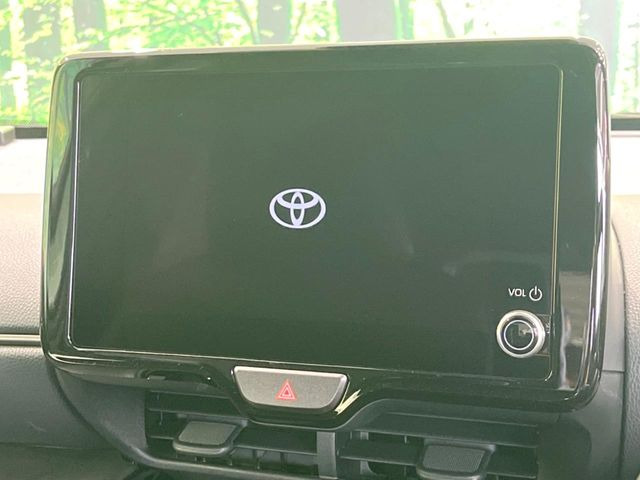 �y8�C���` �f�B�X�v���C�I�[�f�B�I�z���ʂ̃f�B�X�v���C��AppleCarPlay��AndroidAuto�����p�\�B�傫�ȉ�ʂŃX�}�z�i�r�A�v���������p���������܂���