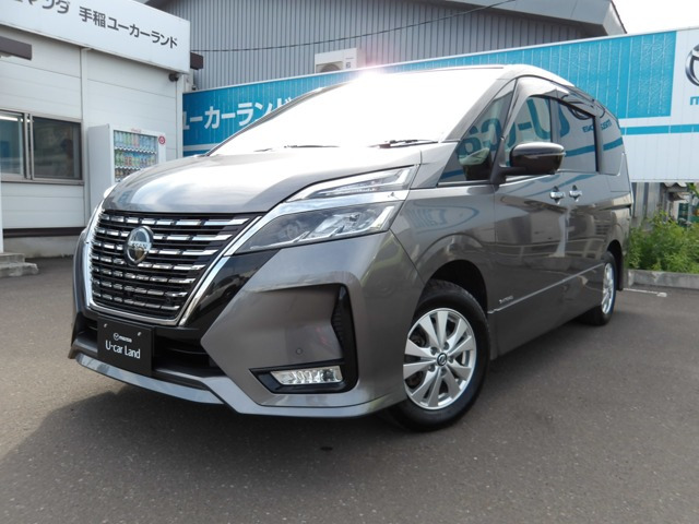 セレナ2.0 ハイウェイスターV 4WD