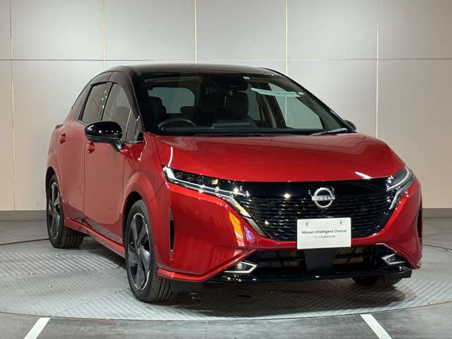 ノートオーラ1.2 G FOUR レザーエディション 4WD