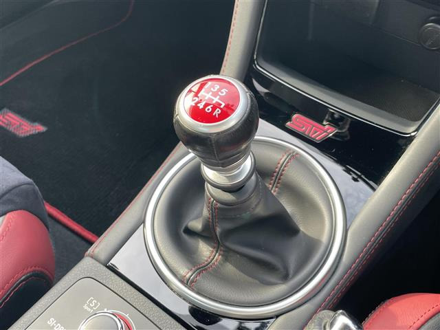 WRXSTI 2.0 タイプS 4WD
