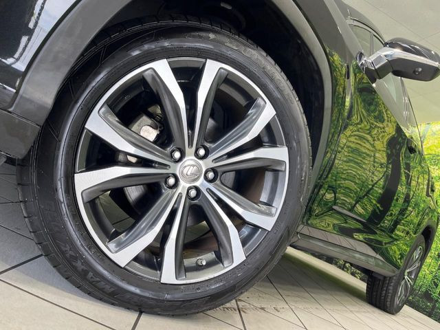 �y����20�C���`�A���~�z�C�[���z�O�ςɃ}�b�`���������A���~�z�C�[���𑕒����Ă���܂��B�e��ЊO�A���~�z�C�[����A�X�^�b�h���X�^�C�����戵�����Ă���܂��B���񂲑��k����������