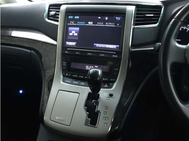 ヴェルファイアハイブリッド2.4 ZR 4WD