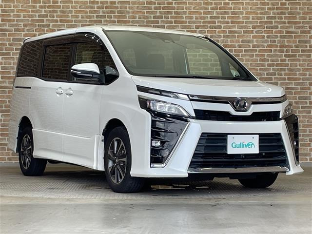 ヴォクシー2.0 ZS 4WD