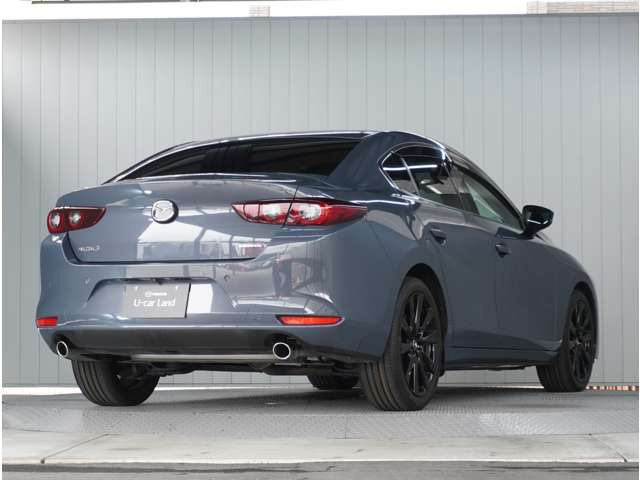 MAZDA3セダン