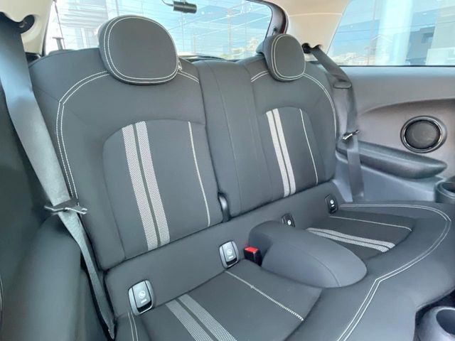 ���㕔���Ȃ��C�ɂȂ�悤�ȃL�Y�E�����ւ��蓙�A�傫�ȃ_���[�W�͂Ȃ��A�ǍD�ȏ�Ԃł��B