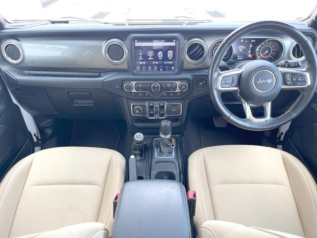 ラングラーアンリミテッド サハラ 4WD