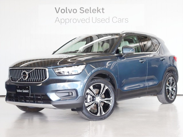 XC40B4 AWD インスクリプション 4WD