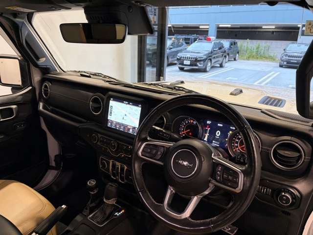 ラングラーアンリミテッド サハラ 4WD