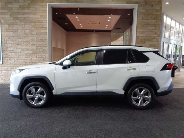 RAV42.5 ハイブリッド G E-Four 4WD