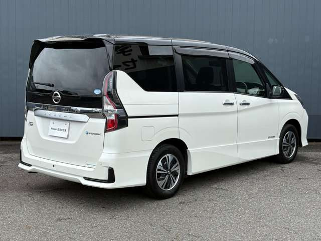 セレナ1.2 e-POWER ハイウェイスターV