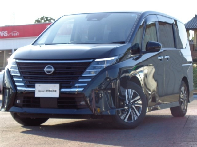 セレナ1.4 e-POWER ハイウェイスターV