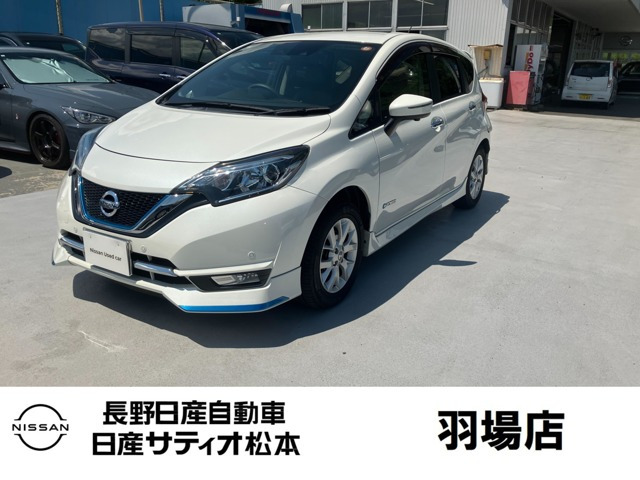 ノート1.2 e-POWER メダリスト FOUR 4WD