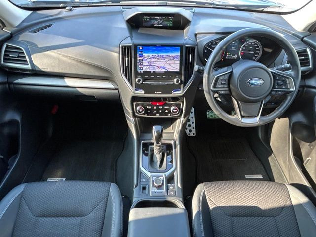 フォレスター2.0 アドバンス 4WD