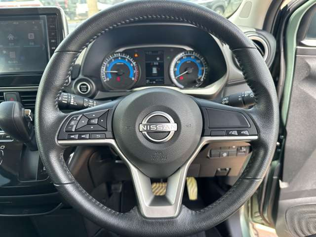 ���W����ɂ͍��i���̒��ÎԂ�V�Ԃ��������ł����W���䐔100��̑�^�W����֐��񂲗��X����������