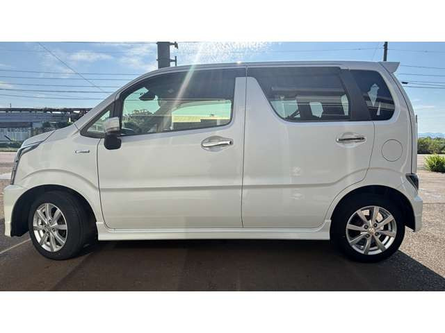 ワゴンRスティングレーハイブリッド(HYBRID) X 4WD