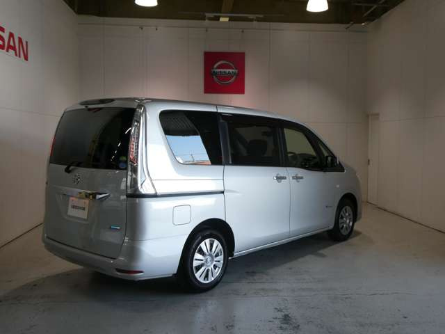 セレナ2.0 20X S-HYBRID