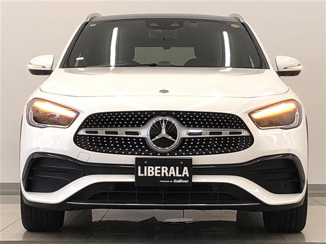GLAクラスGLA200d 4マチック AMGライン 4WD