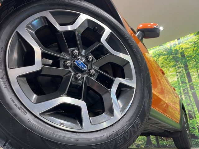 �y����17�C���`�A���~�z�C�[���z�O�ςɃ}�b�`���������A���~�z�C�[���𑕒����Ă���܂��B�e��ЊO�A���~�z�C�[����A�X�^�b�h���X�^�C�����戵�����Ă���܂��B���񂲑��k����������