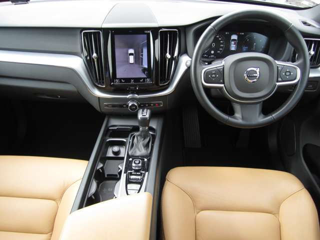 XC60D4 AWD モメンタム ディーゼル 4WD