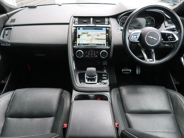 EペイスRダイナミック S 2.0L D200 ディーゼル 4WD