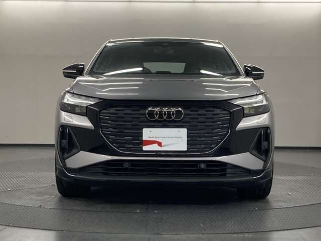 Q4スポーツバックe-tron45 Sライン