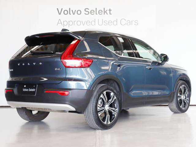 XC40B4 AWD インスクリプション 4WD