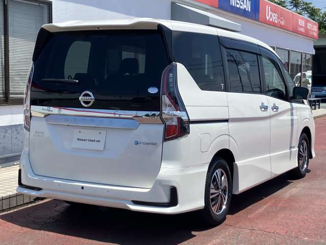 セレナ1.2 e-POWER ハイウェイスターV