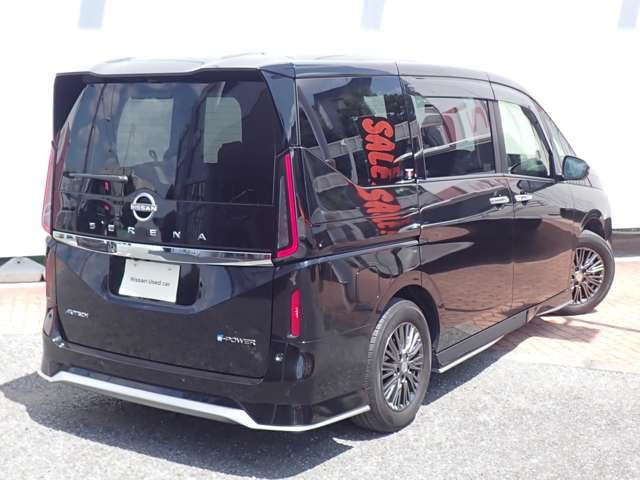 セレナ1.4 e-POWER AUTECH