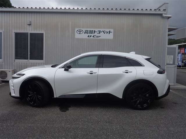 クラウンスポーツ2.5 Z E-Four 4WD