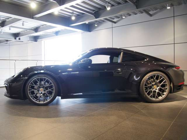 911カレラ4S PDK 4WD